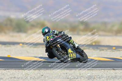 media/Dec-08-2024-CVMA (Sun) [[267e5a7075]]/Race 4-Amateur Supersport Middleweight/